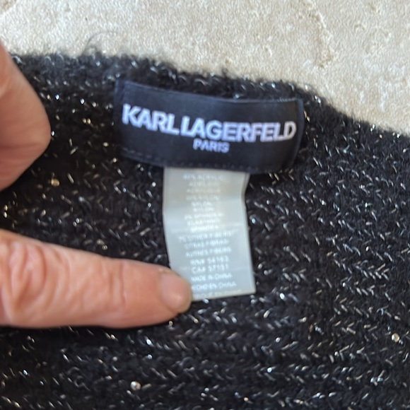 Karl Lagerfeld black with silver scarf adorned with multicolored pearls. - Picture 4 of 8